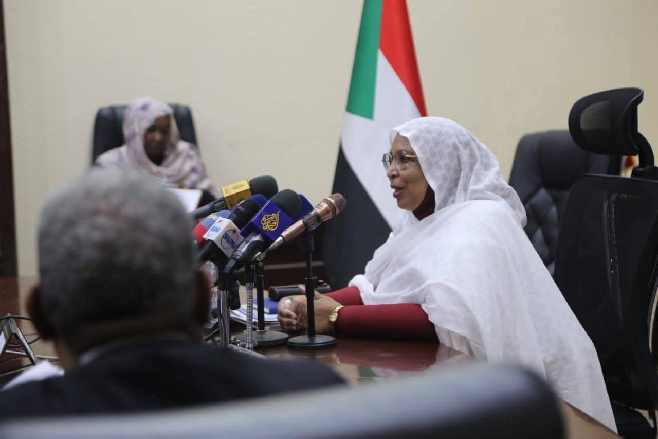 السودان – “أخبار الساعه”: *وزيرة شؤون مجلس الوزراء تؤكد إحداث إختراقات في مجال التعاون الدولي*