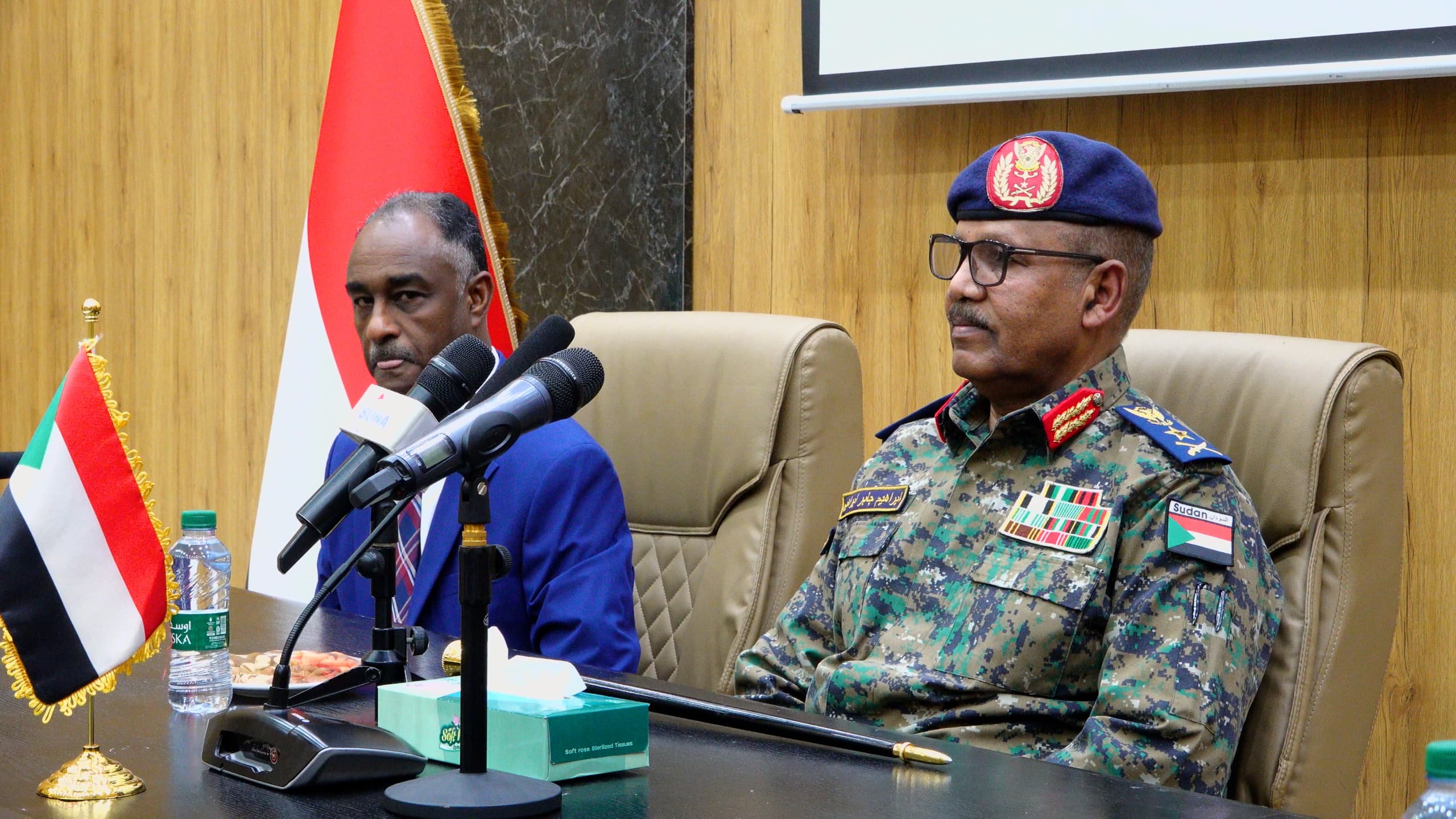 السودان – “أخبار الساعه”: *”جابر” يشيد بمواقف الدول الشقيقة والصديقة الداعمة للشعب السوداني* 