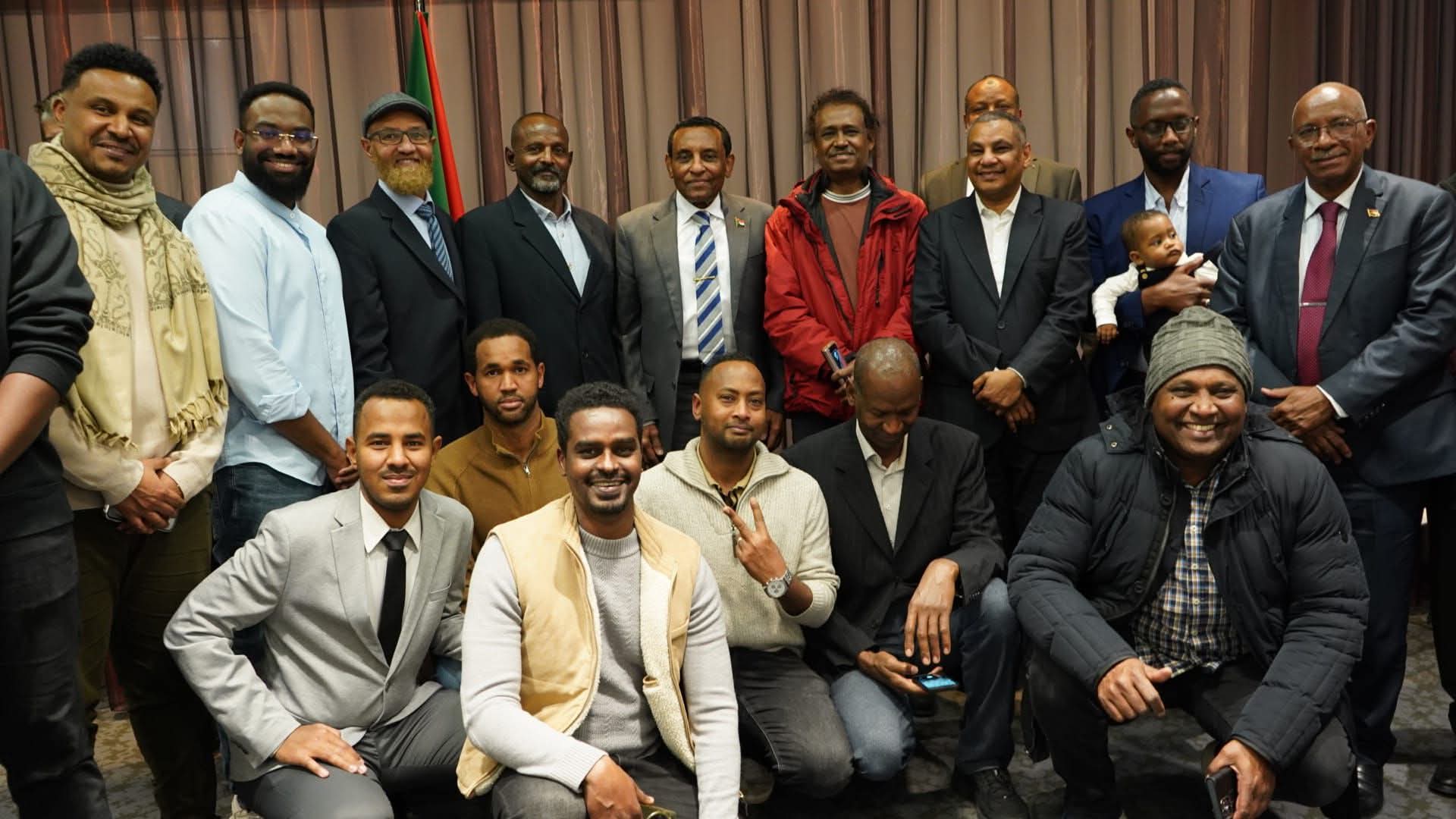 رئيس الوزراء” يلتقي قيادات ورموز الجالية السودانية فى مدينة ميونيخ