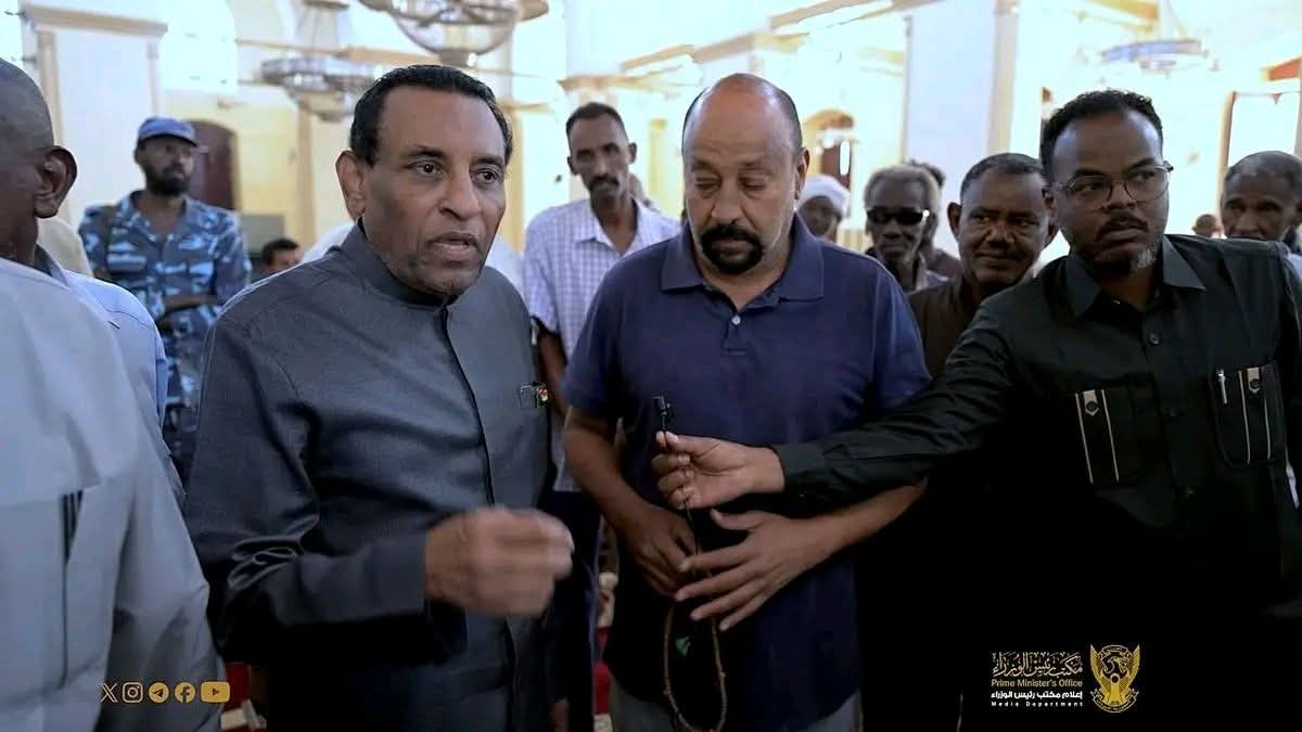 السودان – “أخبار الساعه”: رئيس الوزراء يُوجه وزارة الطاقة بإعادة الكهرباء إلى شارع الحرية بالخرطوم