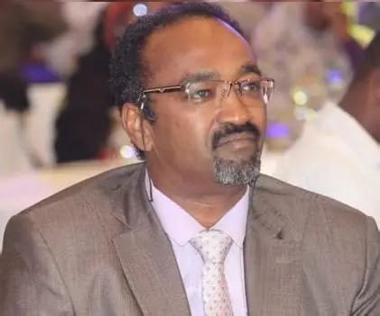 السودان – “أخبار الساعه”:  للعطر افتضاح  د. مزمل أبو القاسم  الصاروخ الأول!
