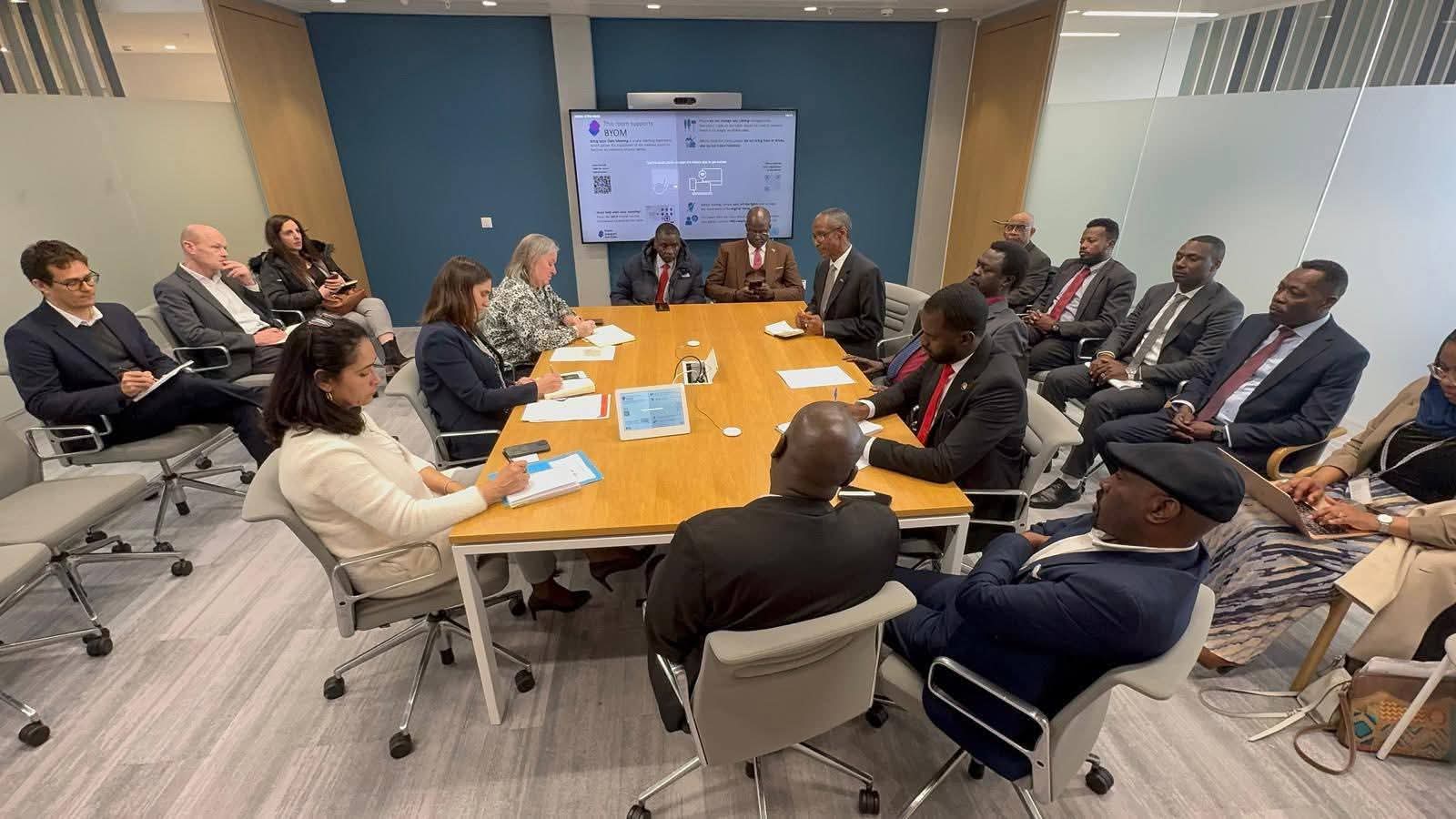 السودان – “أخبار الساعه”: *”حاكم إقليم دارفور” يعقد اجتماعاً بجنيف مع الرئيس المناوب لمكتب الأمم المتحدة لتنسيق الشؤون الإنسانية*