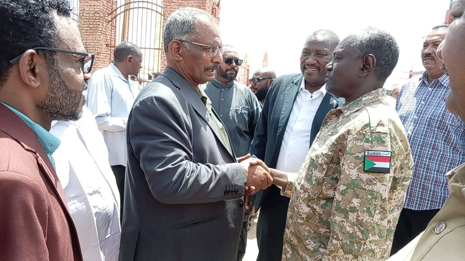 السودان – “أخبار الساعه”:  *عودة (1038)سوداني من مصر وتوقعات بعودة أعداد كبيرة عقب انتهاء إمتحانات الشهادة الثانوية*