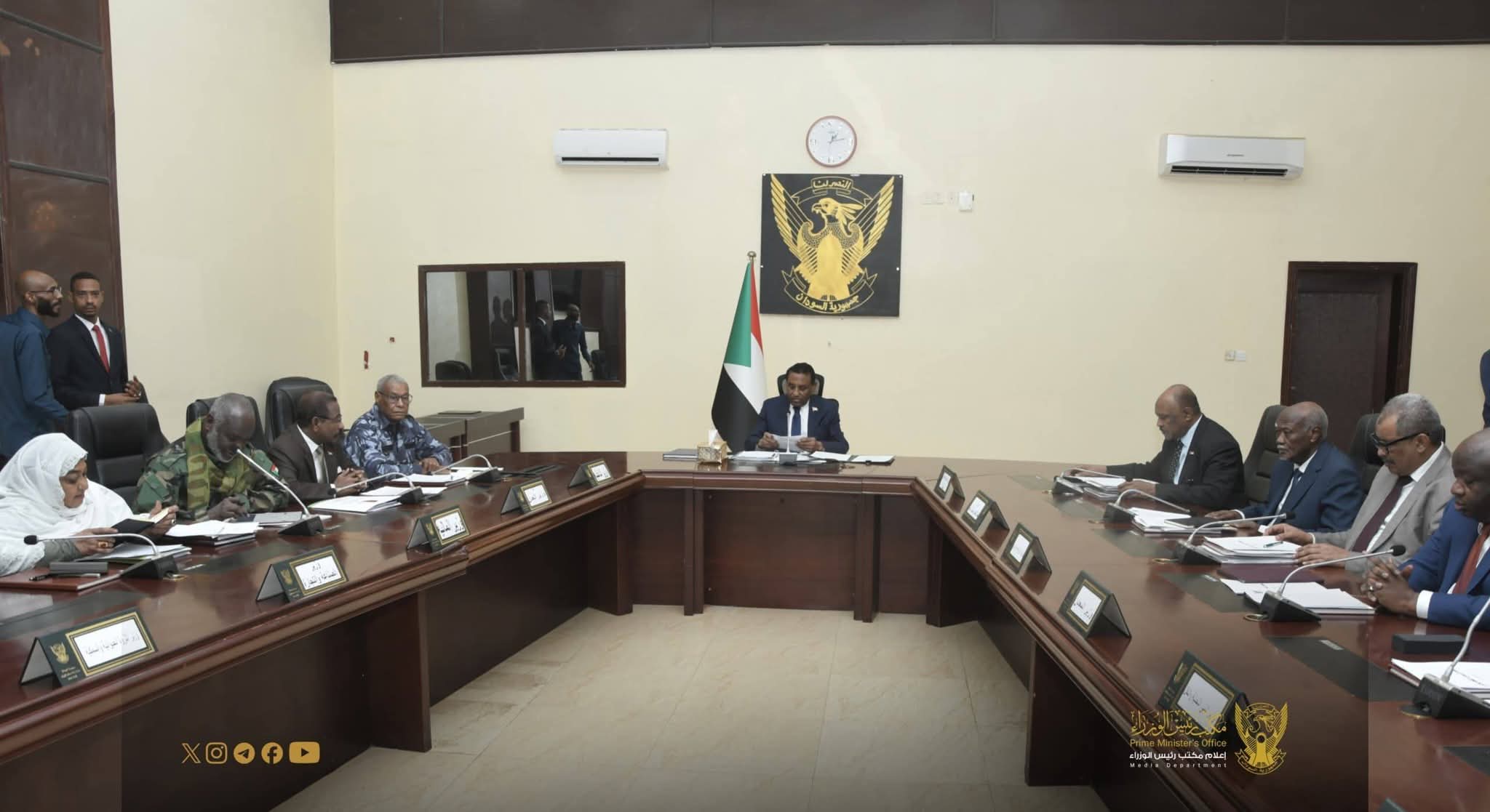 السودان – “أخبار الساعه” : *مجلس الوزراء يُشدد على مكافحة الفساد والتهريب والمخدرات*