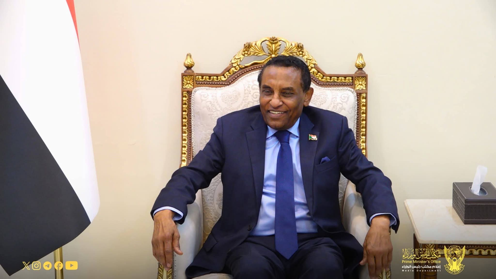 السودان – “أخبار الساعه”: *د. كامل إدريس: حكومة الأمل تمضي بخطى ثابتة في إنفاذ المشروعات الخدمية والاستراتيجية*