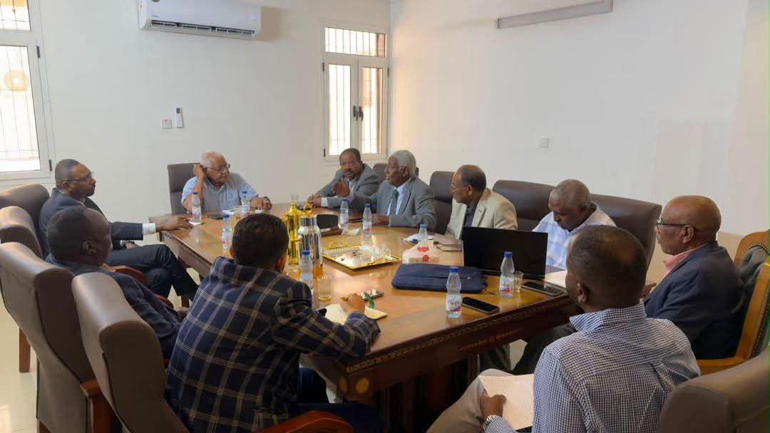 السودان – “أخبار الساعه”: *رئيس مفوضية السلام يلتقي أستاذة جامعات وأكاديميين لبحث إعداد الرؤية المستقبلية للسودان*