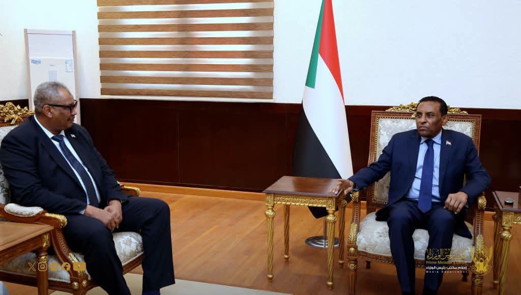السودان – “أخبار الساعه”: *رئيس الوزراء يلتقي رئيس مجموعة دال لبحث قضايا الاستثمار الزراعي والصناعي*